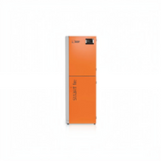 GEMA Shop HKS Lazar SmartFire 11/130 Automatic Pelletkessel in Orange mit digitalem Display und modernem Design
