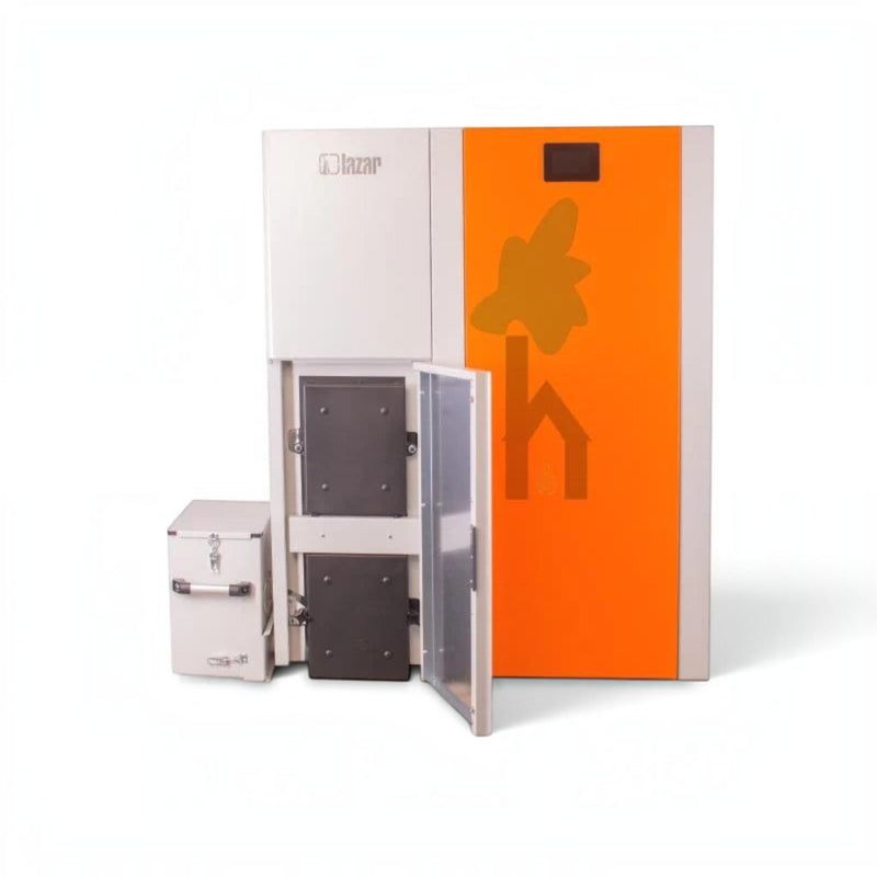 GEMA Shop HKS Lazar SmartFire EC15 Pelletkessel mit 15 kW in Orange und Weiß mit geöffneter Brennkammer