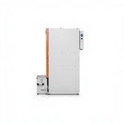GEMA Shop HKS Lazar SmartFire 11/130 Pelletkessel in Seitenansicht mit weißem Gehäuse und orangefarbenen Akzenten